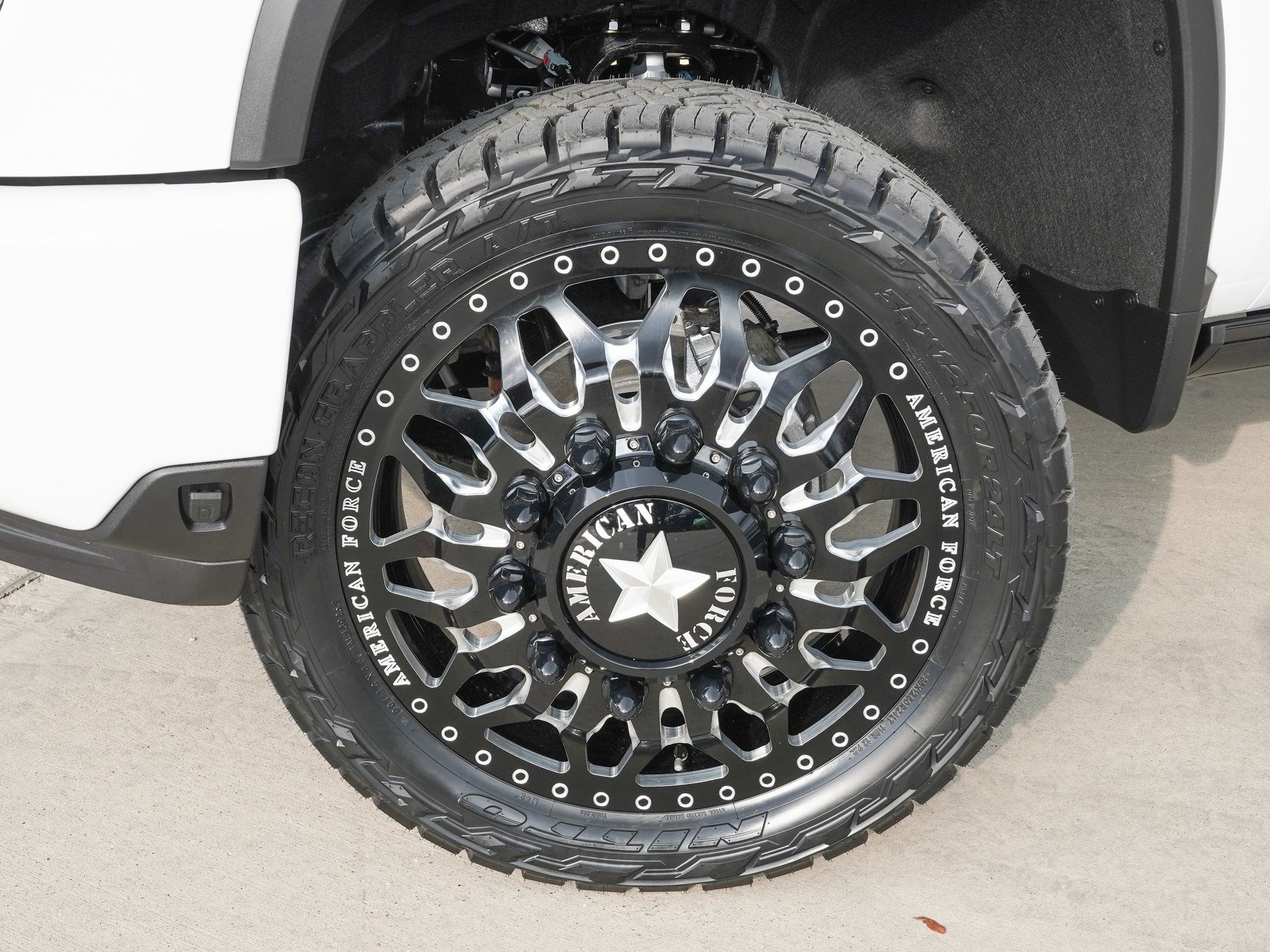 2026 Chevrolet Silverado 3500HD High Country - Photo 32