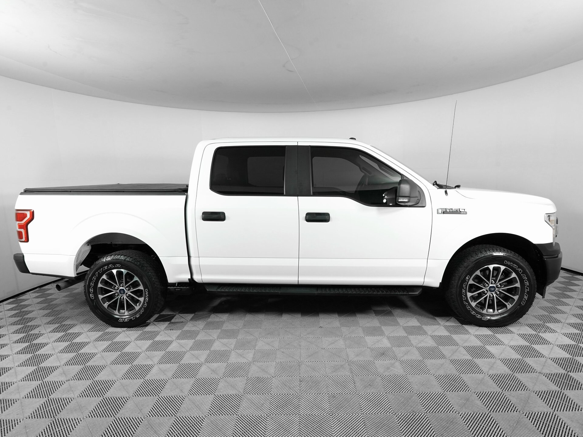 2019 Ford F-150 XL photo 4