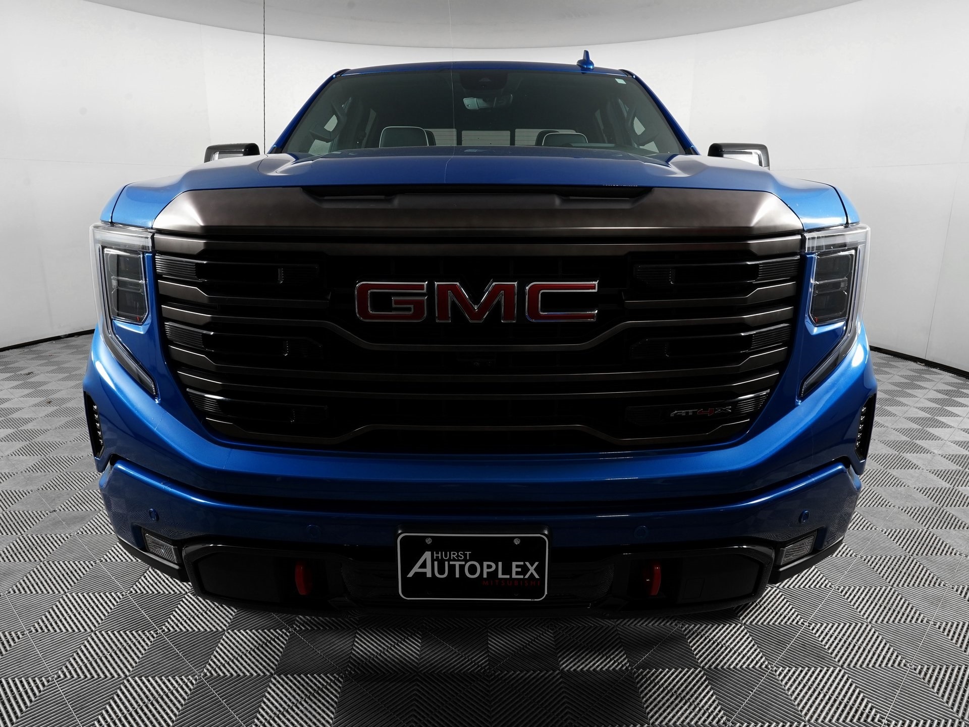 Used 2022 GMC Sierra 1500 AT4X with VIN 3GTUUFEL8NG660009 for sale in Hurst, TX
