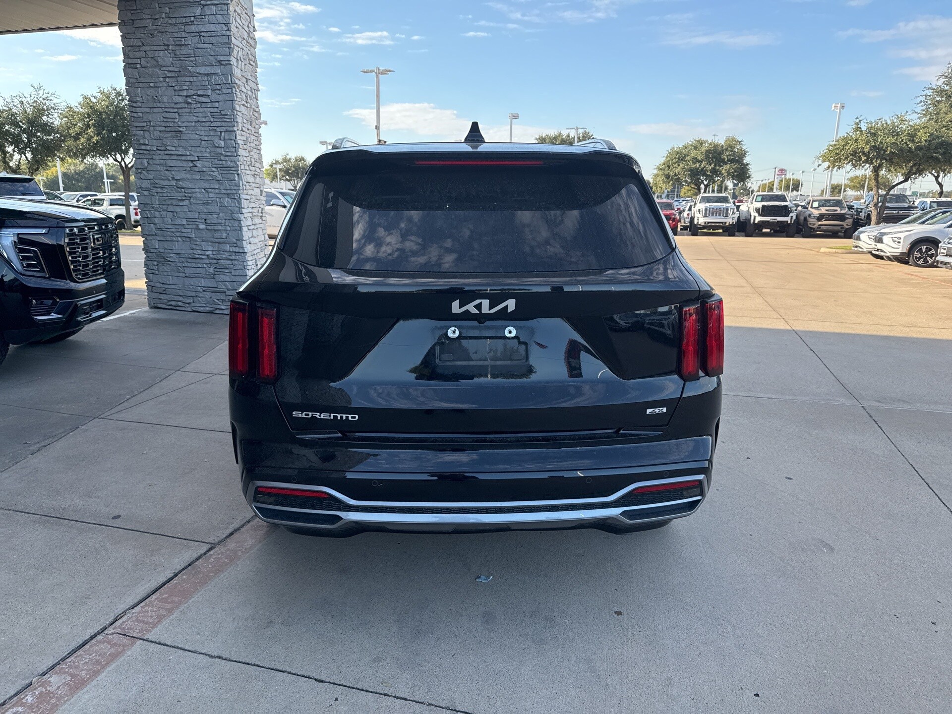 2023 Kia Sorento SX photo 3