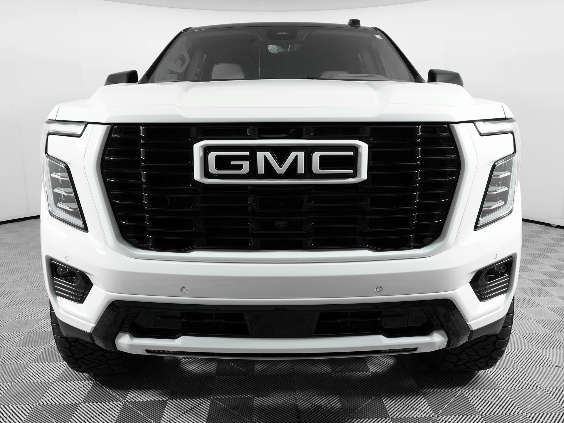 Used 2025 GMC Yukon Denali with VIN 1GKS2DR81SR264852 for sale in Hurst, TX