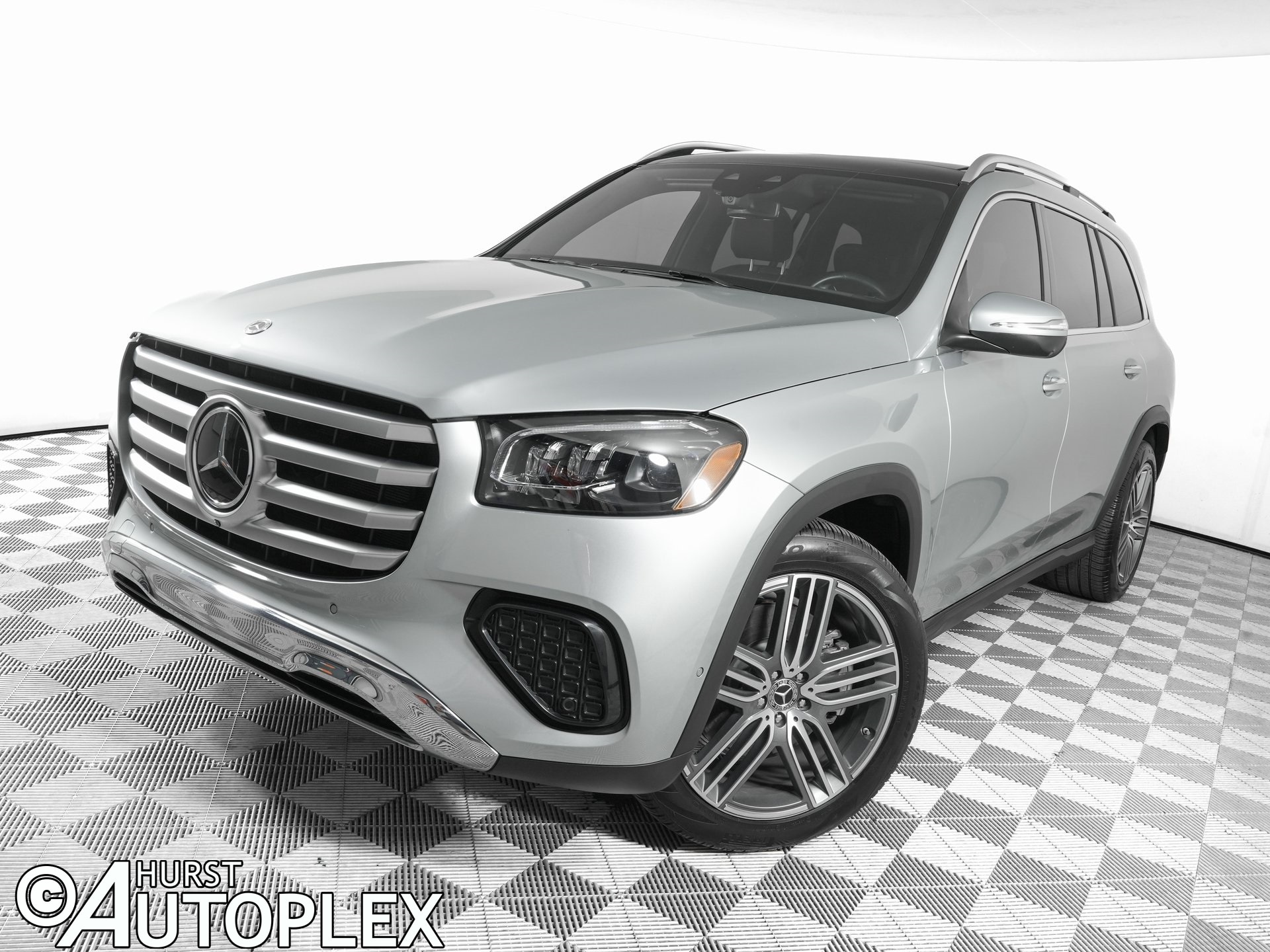 2024 Mercedes-Benz GLS Base's photo