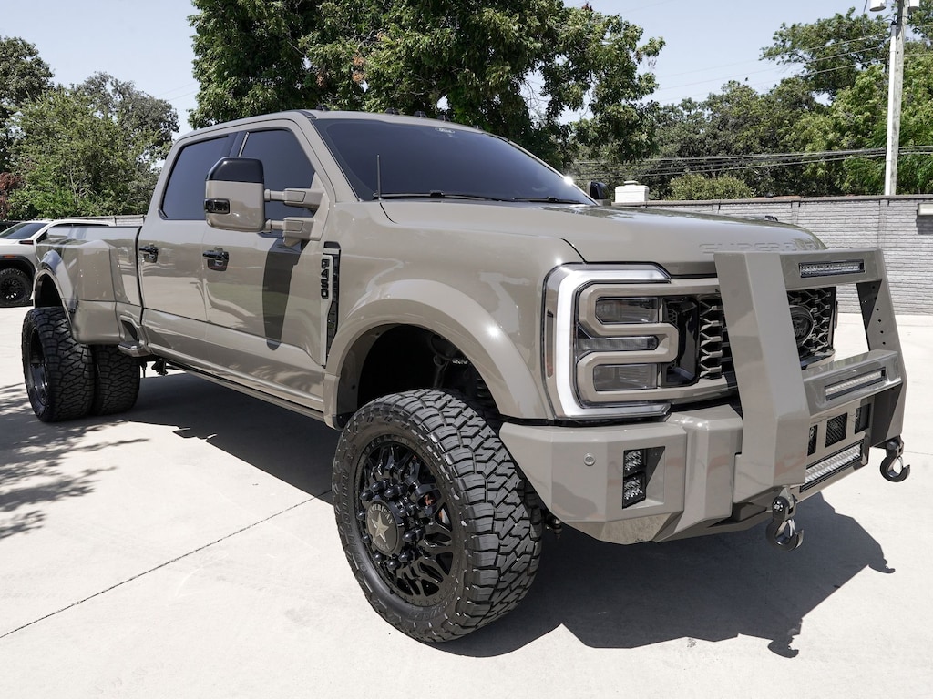 Used 2026 Ford F-450 Platinum Truck