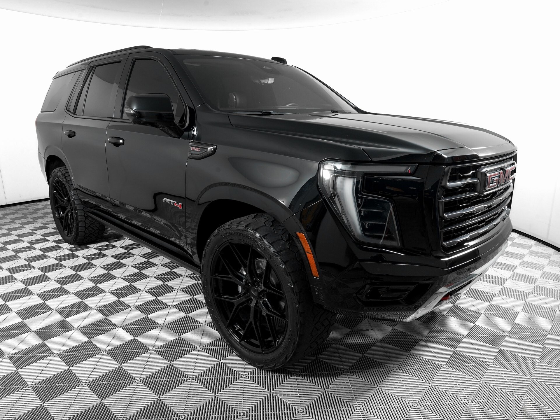 2025 Gmc Yukon AT4 Ultimate photo 3