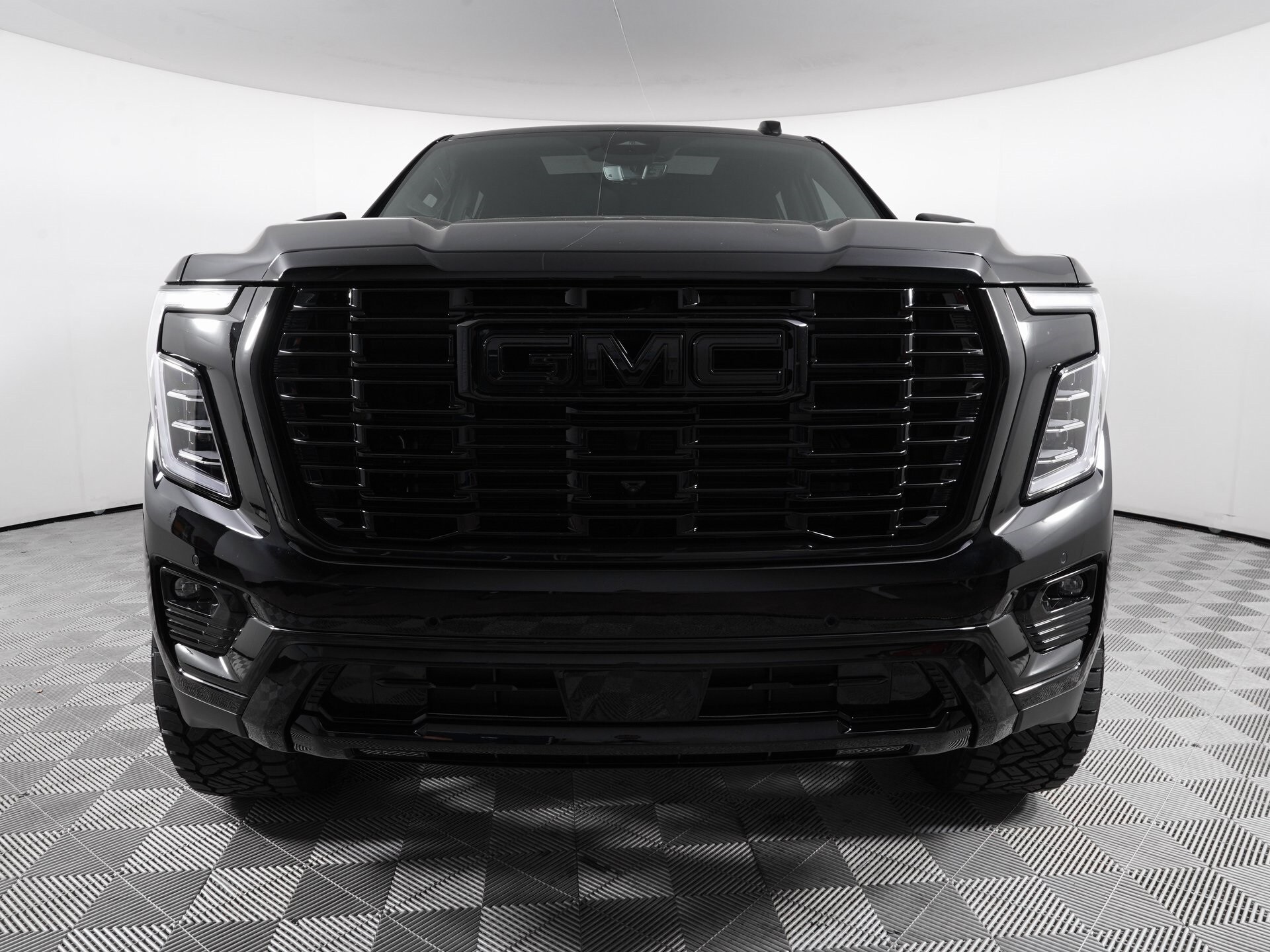 2025 Gmc Yukon Denali photo 2