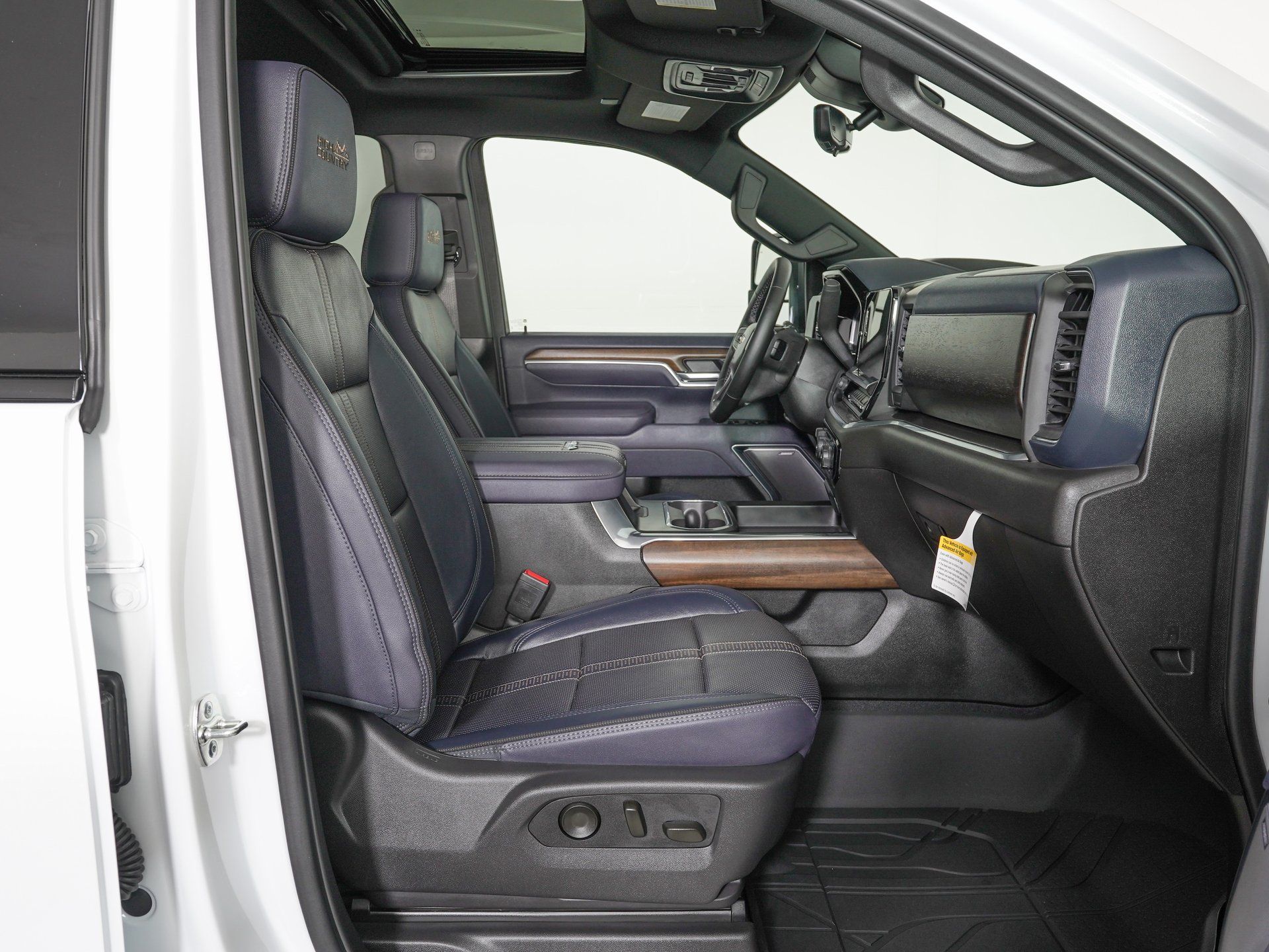 2026 Chevrolet Silverado 3500HD High Country - Photo 9