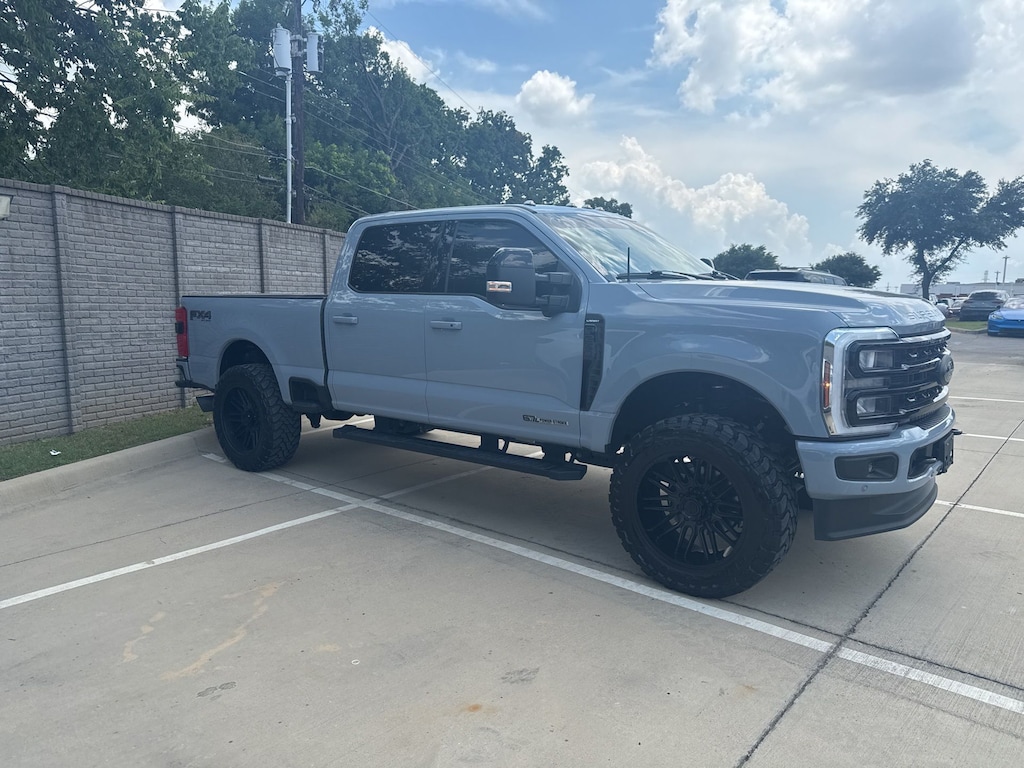 Used 2024 Ford F-250 Lariat Truck