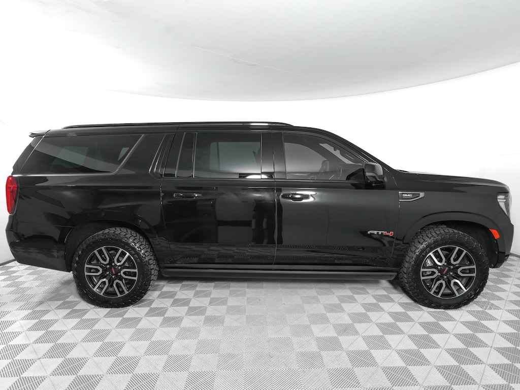 Used 2021 GMC Yukon XL AT4 SUV