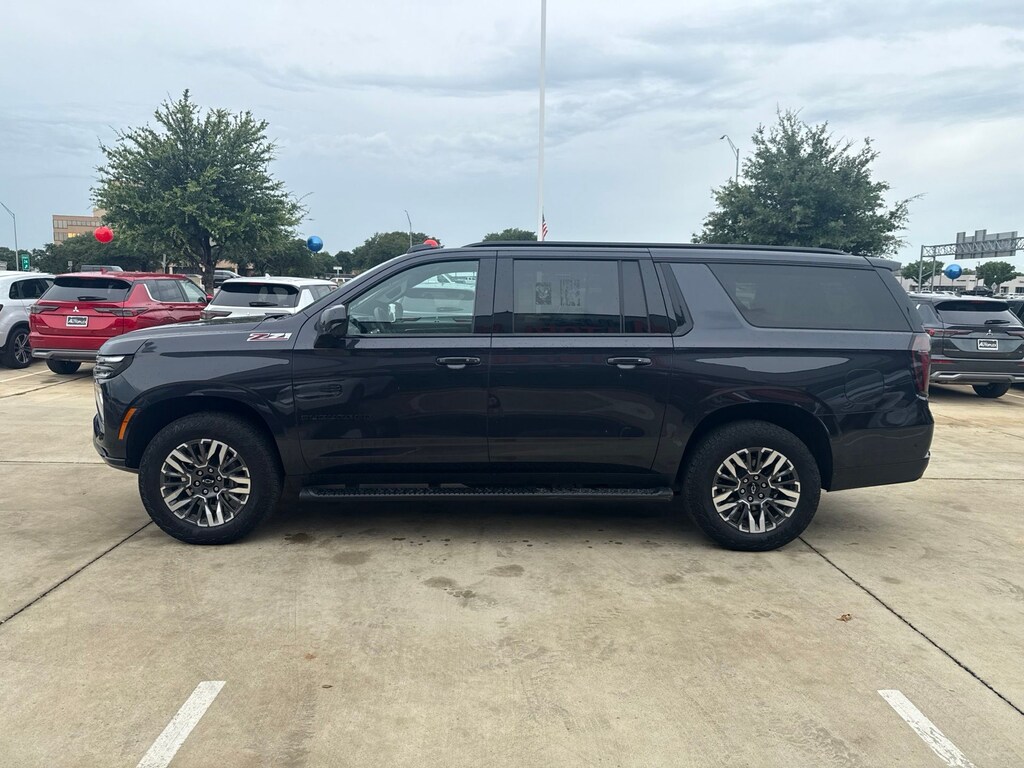 Used 2025 Chevrolet Suburban Z71 SUV