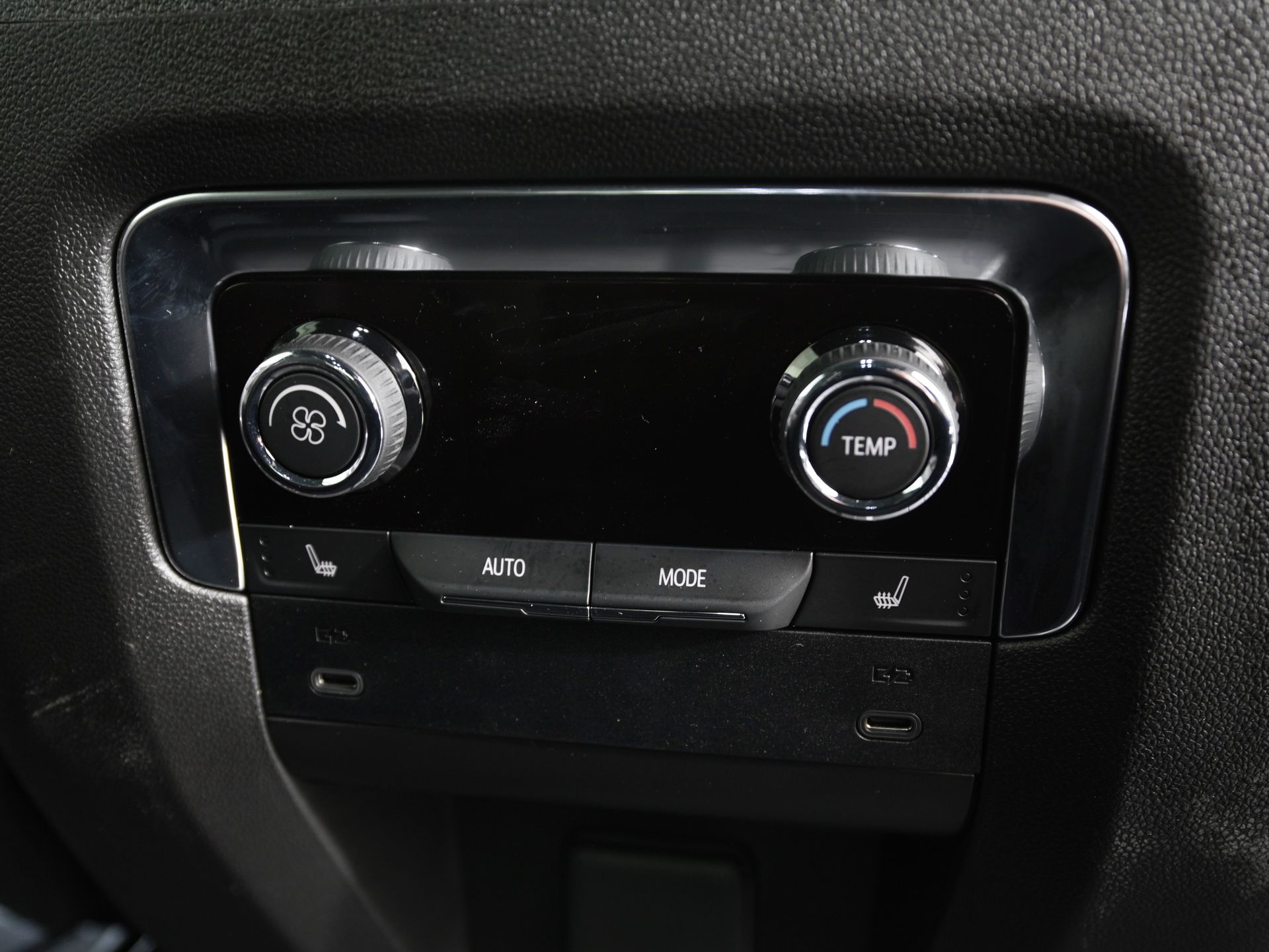 2026 Chevrolet Tahoe RST - Photo 12