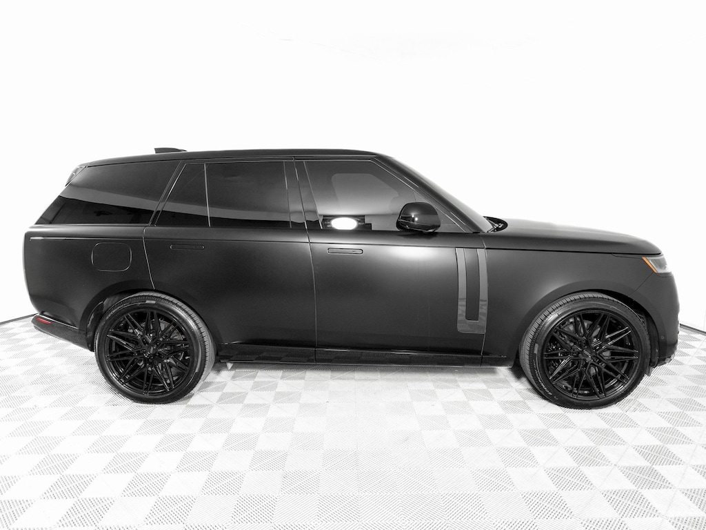 Used 2025 Land Rover Range Rover SE SUV