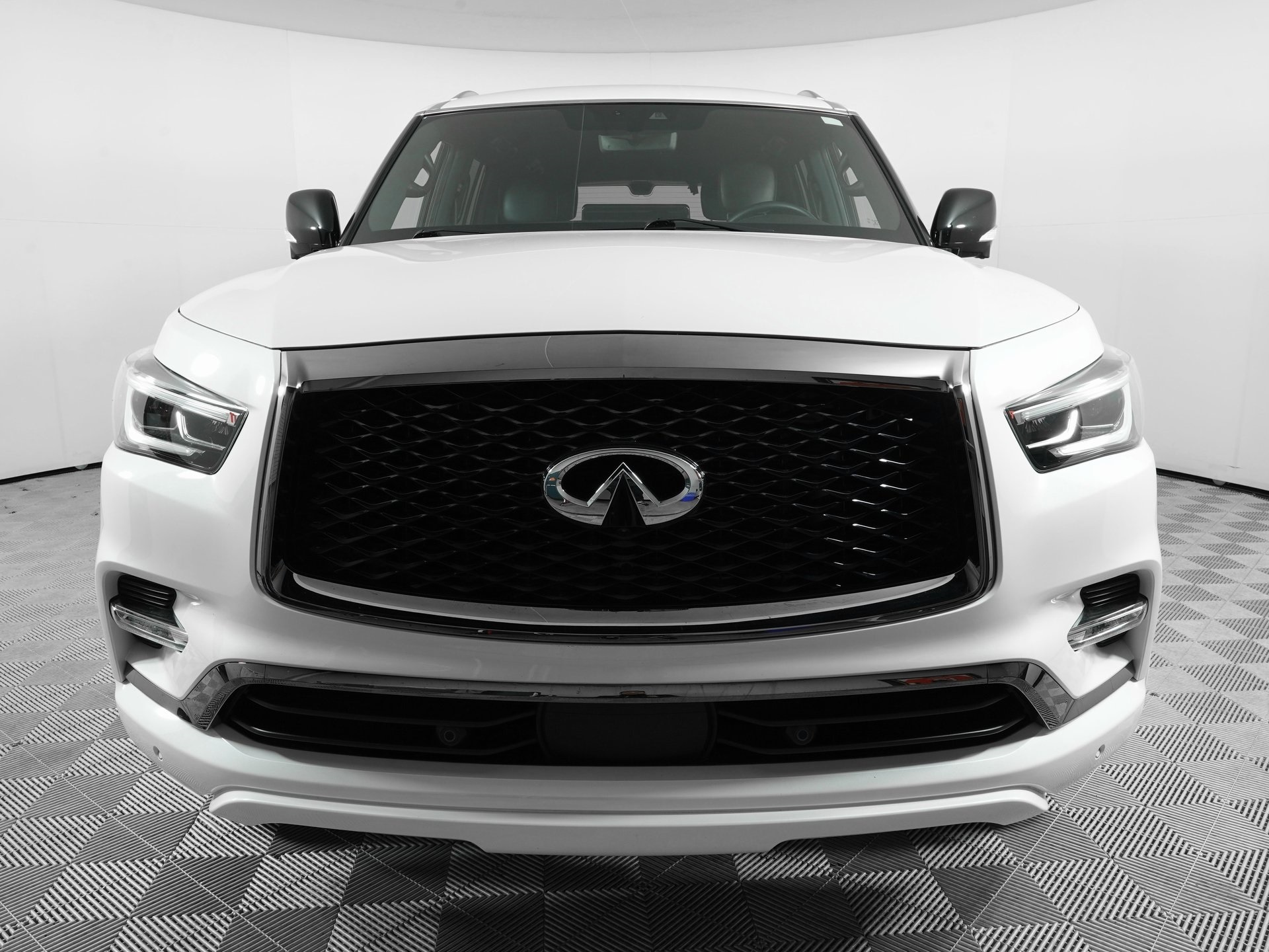 Used 2024 INFINITI QX80 Sensory with VIN JN8AZ2BF9R9765079 for sale in Hurst, TX