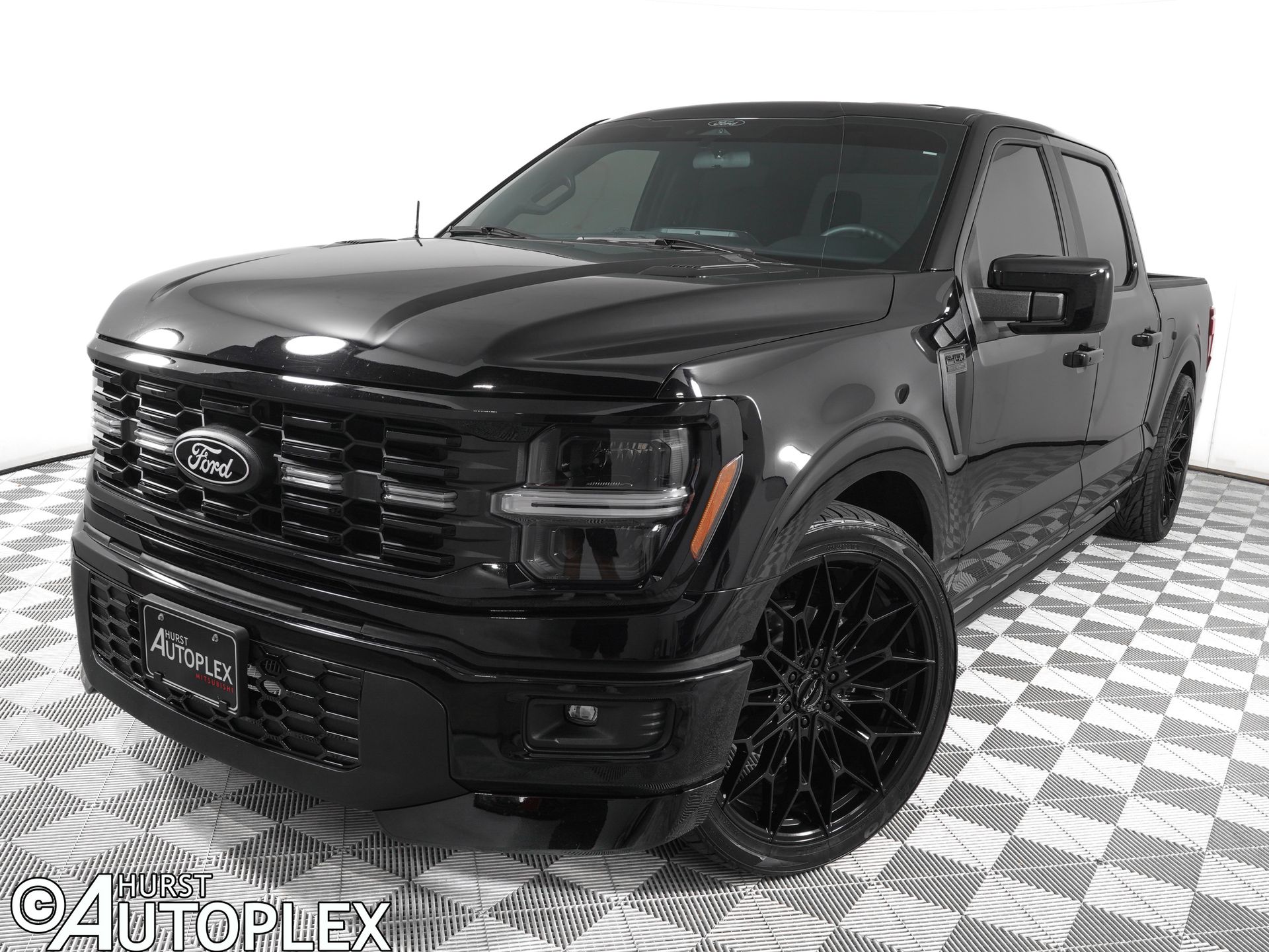 2025 Ford F-150 STX 4x4 SuperCrew 5-1/2 Box's photo