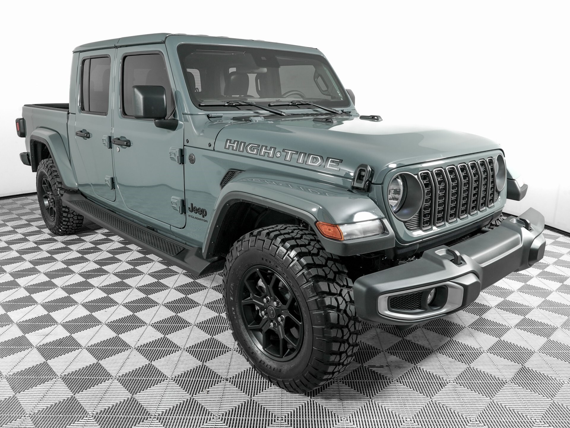 2025 Jeep Gladiator Sport photo 3