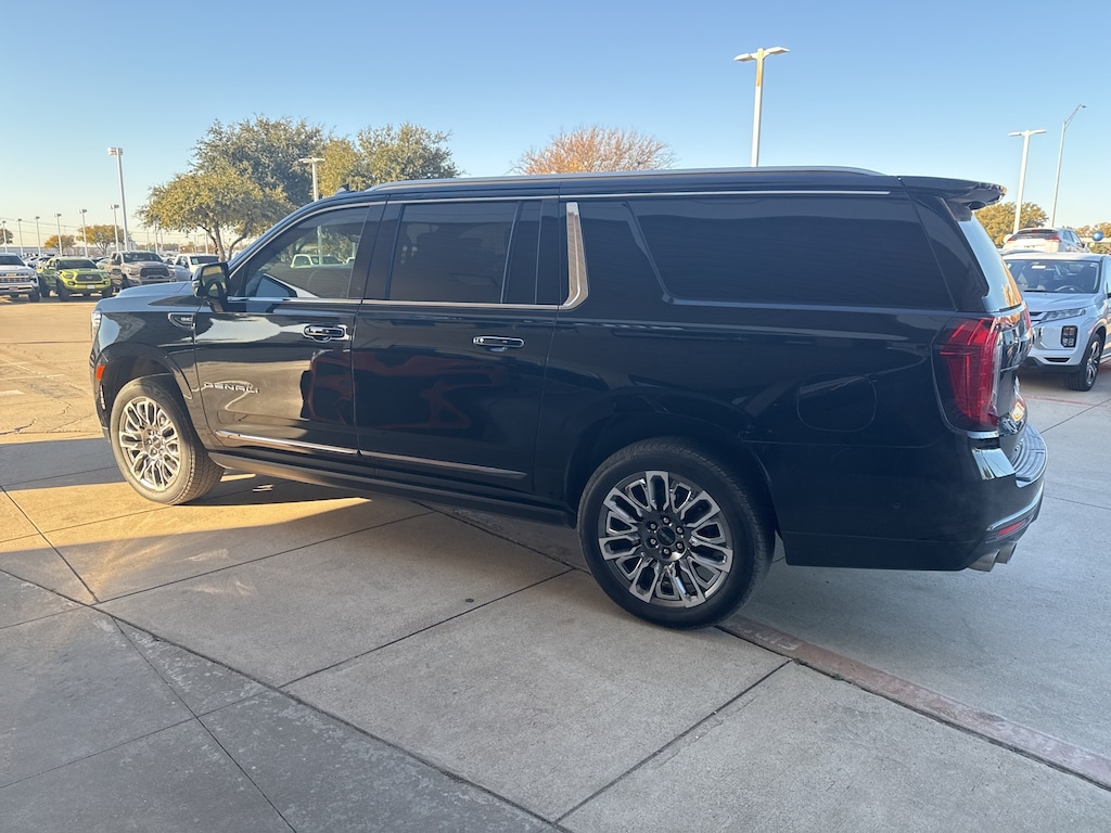 Used 2023 GMC Yukon XL Denali Ultimate SUV