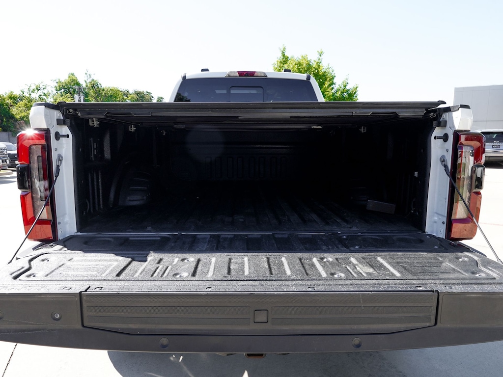 Used 2024 Ford F-250 Platinum Truck