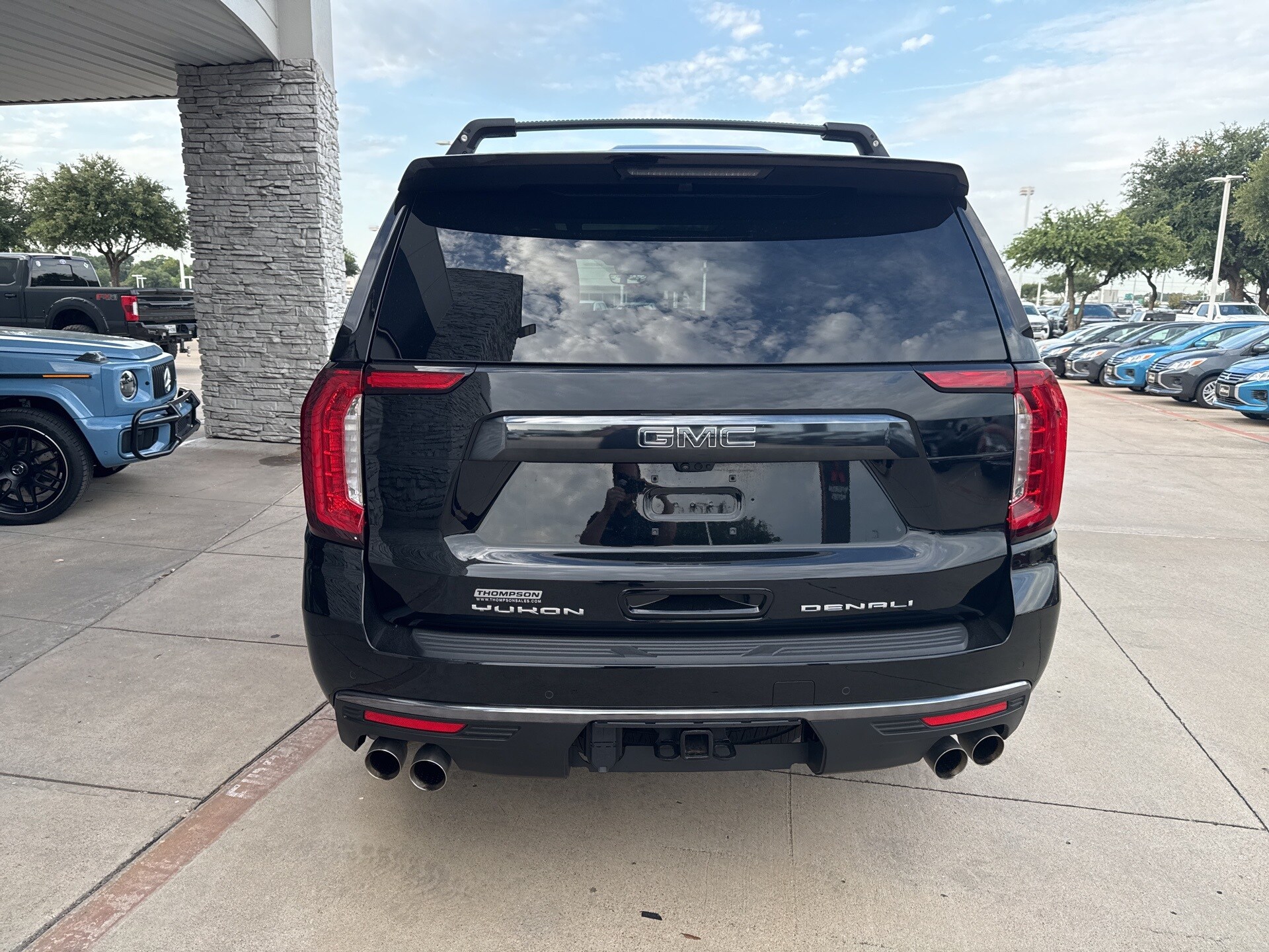 2024 Gmc Yukon Denali Ultimate photo 3