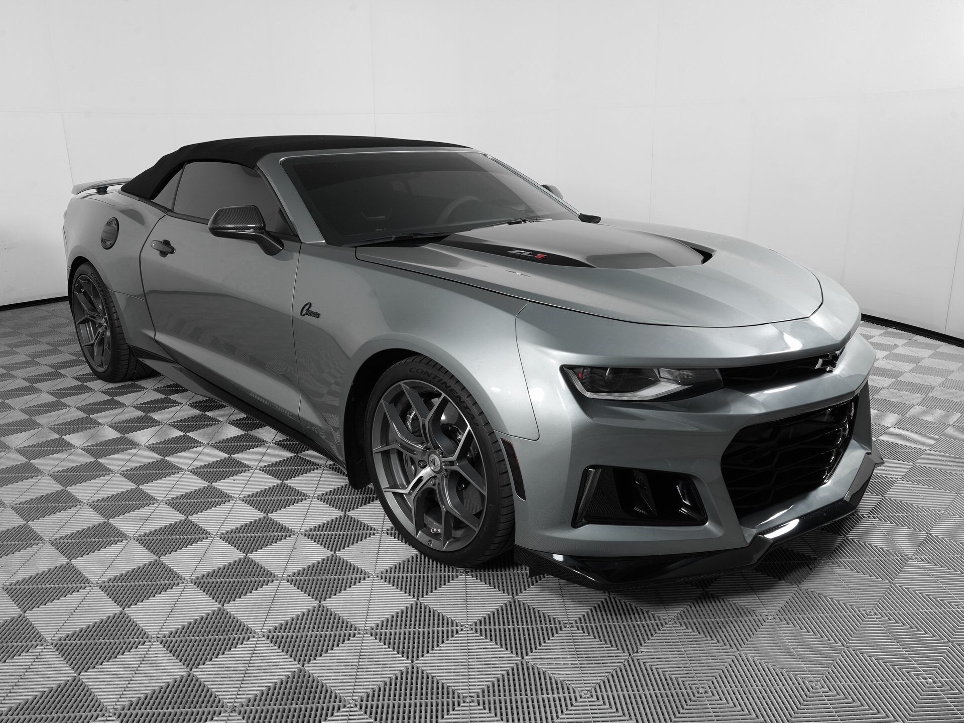 2024 Chevrolet Camaro ZL1 photo 3
