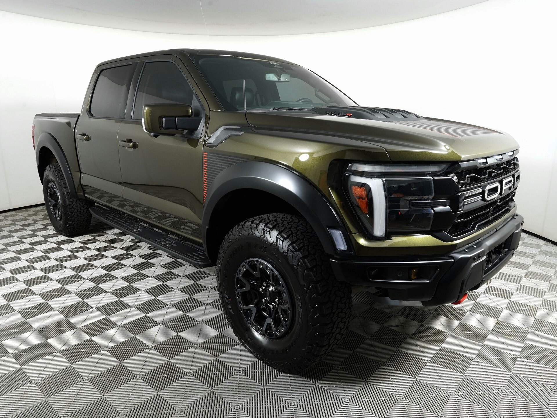 2025 Ford F-150 Raptor photo 3