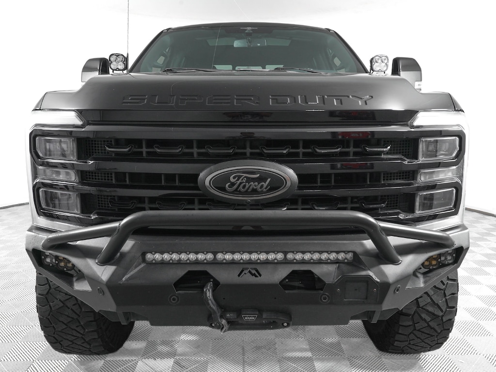 Used 2023 Ford F-250 Platinum Truck