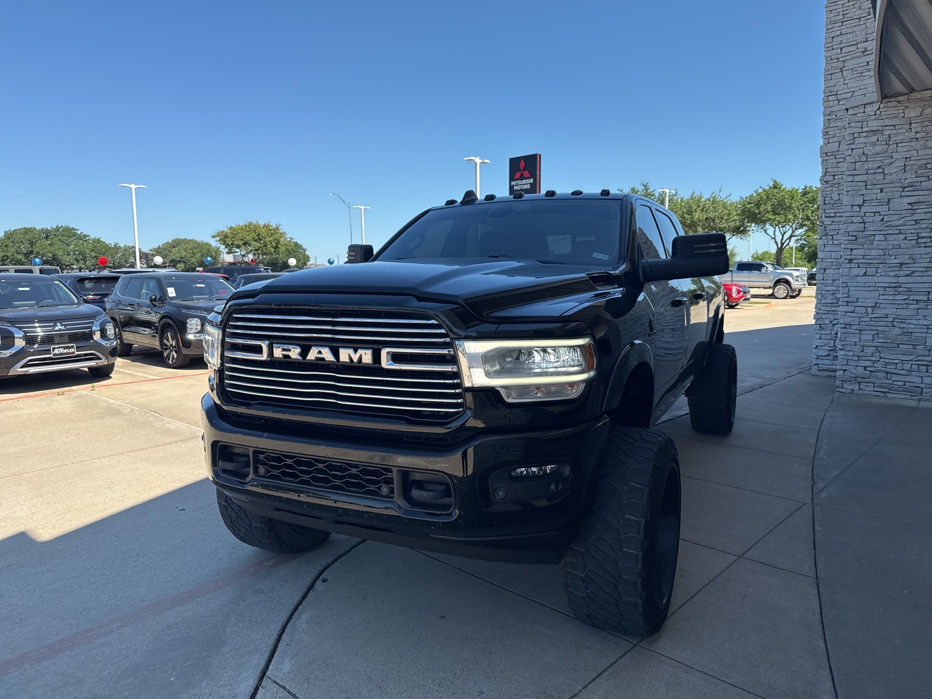 Used 2022 RAM Ram 2500 Pickup Laramie with VIN 3C6UR5NL0NG308058 for sale in Hurst, TX