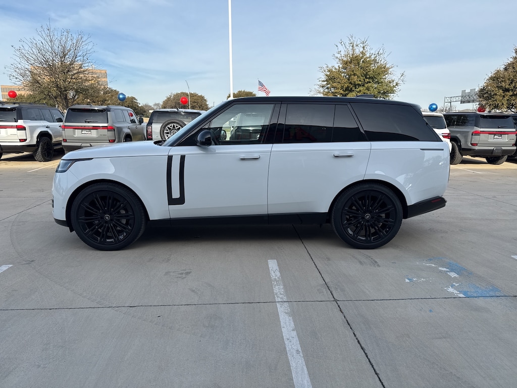 Used 2025 Land Rover Range Rover SE SUV