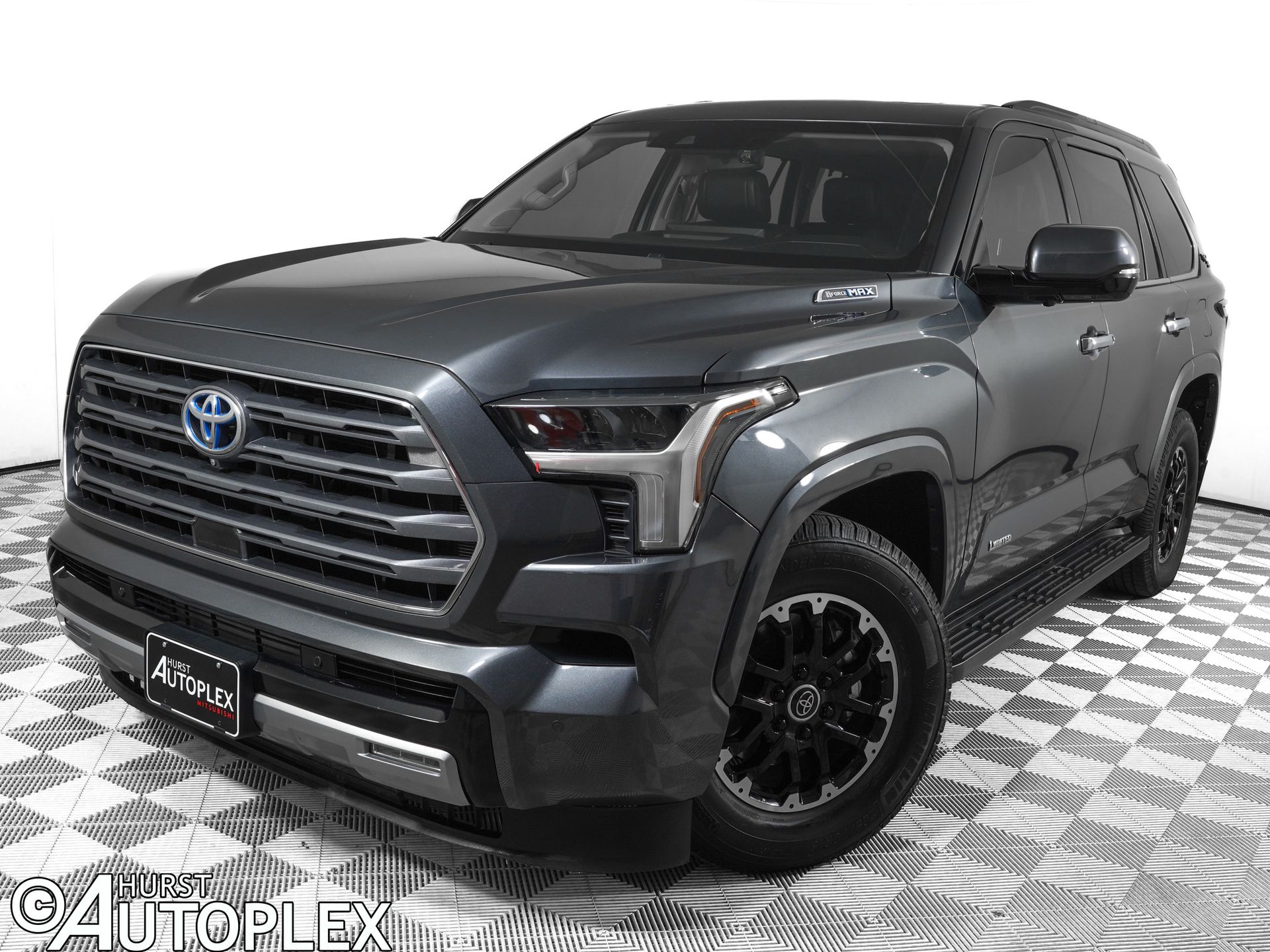 2023 Toyota Sequoia Limited 4WD i-FORCE MAX Hybrid's photo