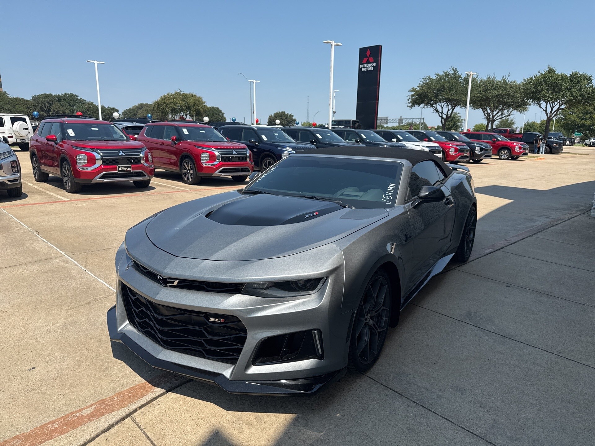 2024 Chevrolet Camaro ZL1 photo 2
