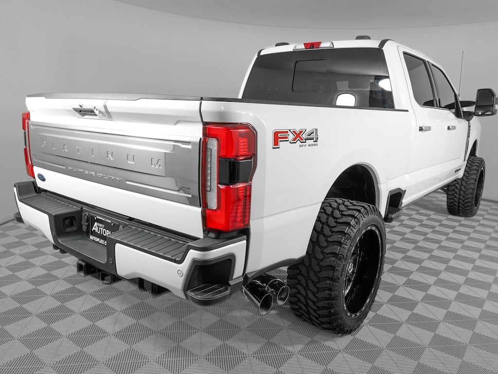 Used 2024 Ford F-250 Platinum Truck