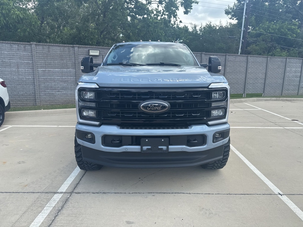 Used 2024 Ford F-250 Lariat Truck