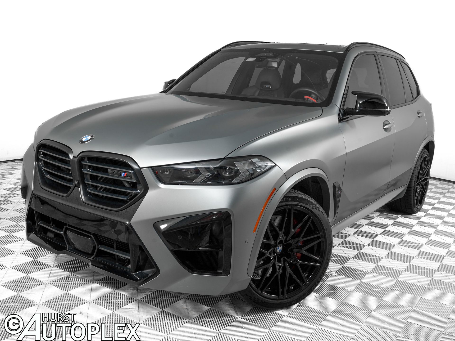 2025 BMW X5 M Competition's photo