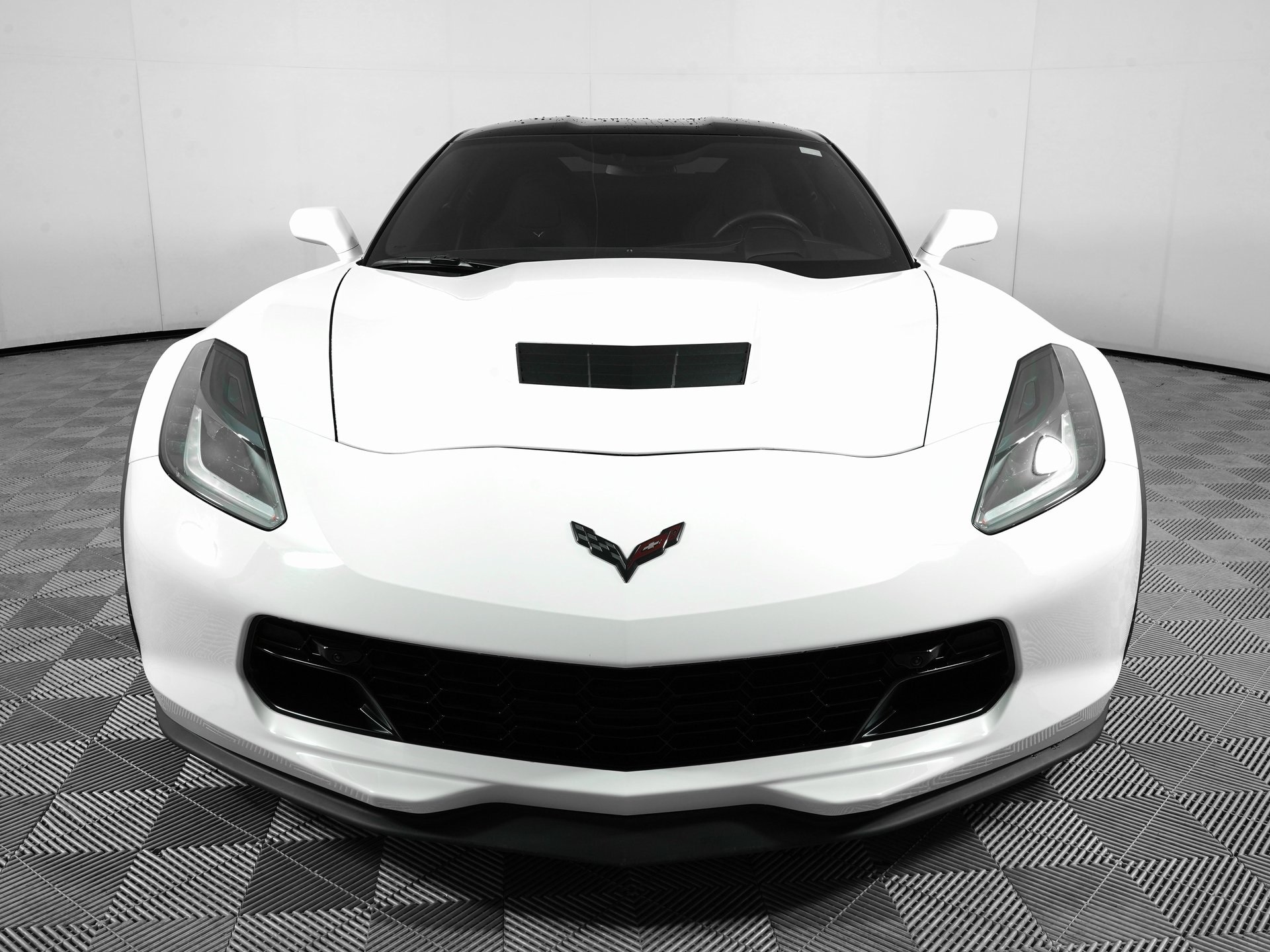 Used 2019 Chevrolet Corvette 2LT with VIN 1G1YY2D73K5118458 for sale in Hurst, TX