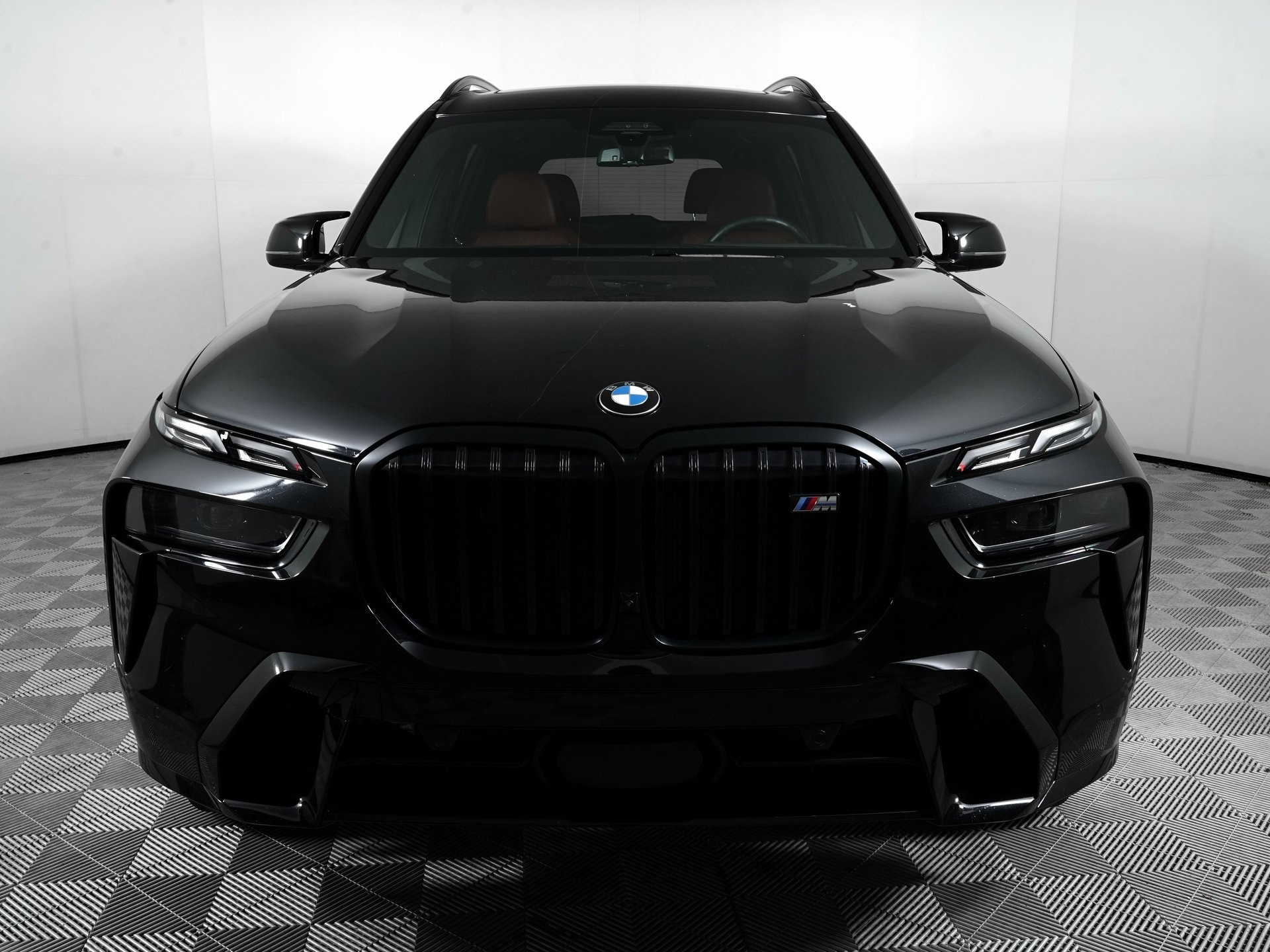 Used 2023 BMW X7 M60i with VIN 5UX33EM05P9P47786 for sale in Hurst, TX