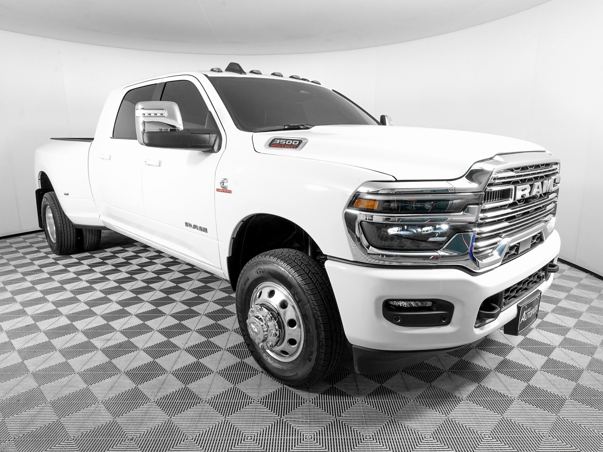 2025 Ram 3500 Laramie photo 3