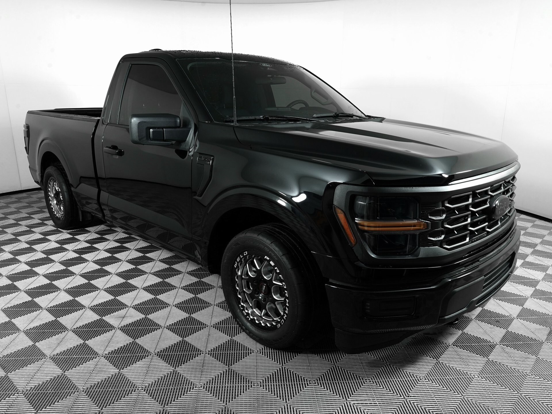 2025 Ford F-150 XL photo 3