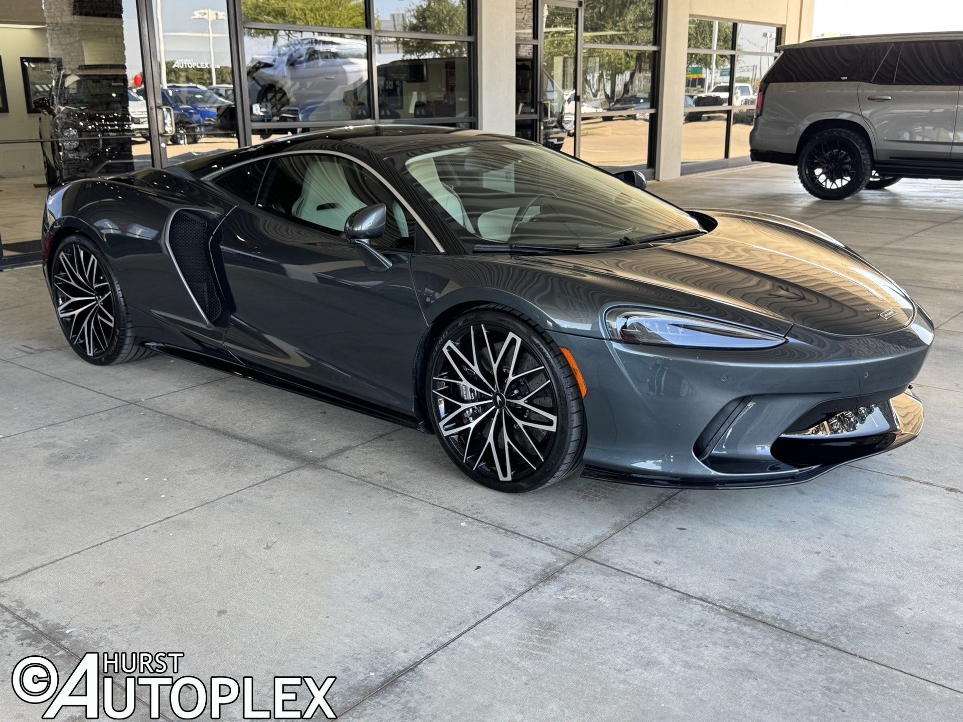 2021 McLaren GT