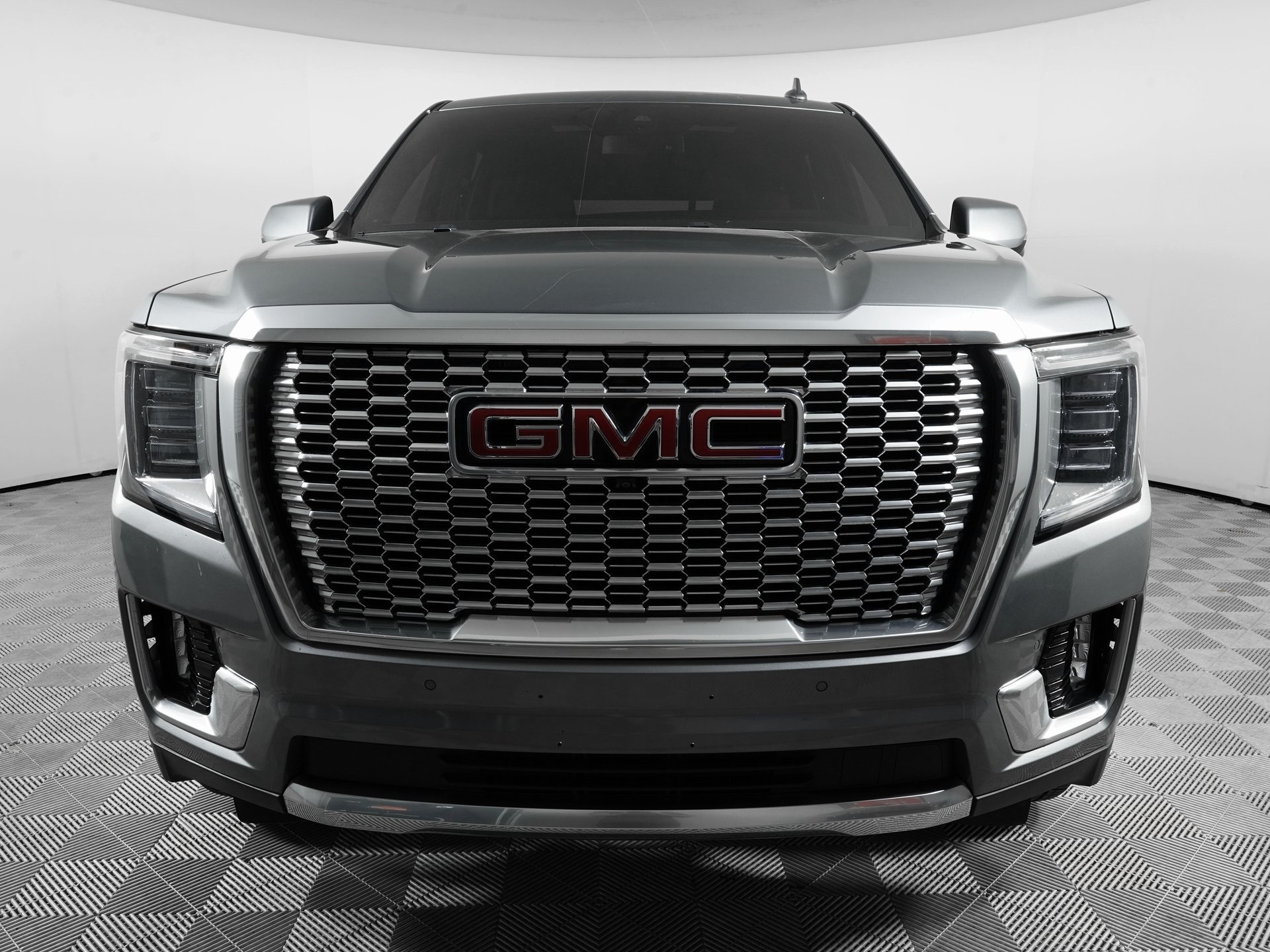 Used 2022 GMC Yukon Denali with VIN 1GKS2DKL8NR331188 for sale in Hurst, TX