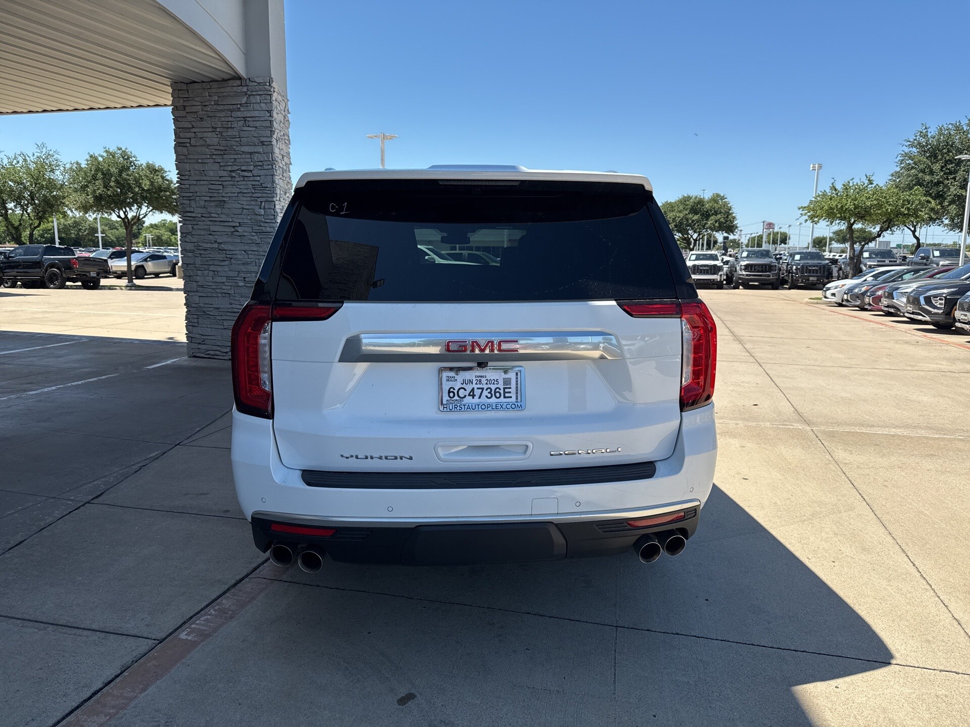2024 Gmc Yukon XL Denali photo 4