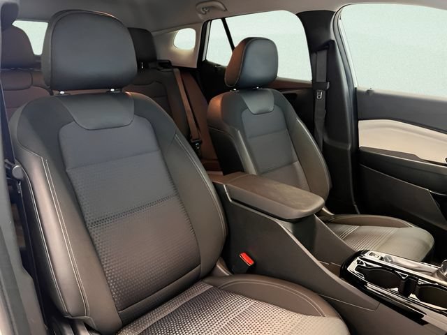 2025 Chevrolet Trax LT - Photo 12