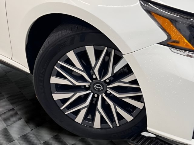 2025 Nissan Altima SV - Photo 27