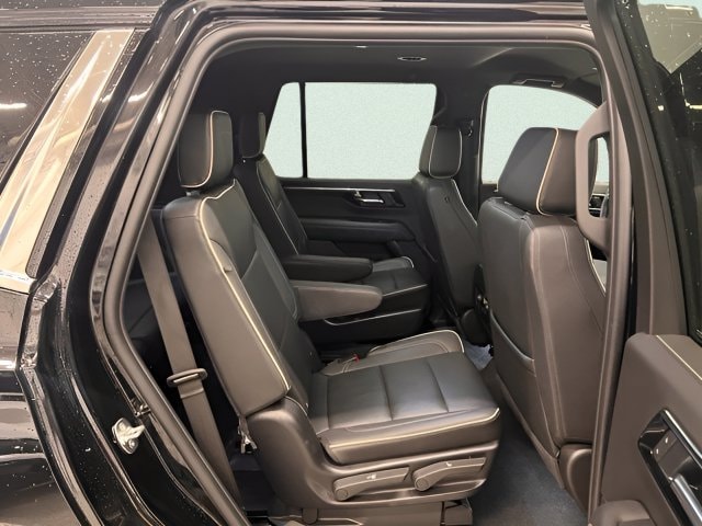 2025 Chevrolet Tahoe Premier - Photo 8
