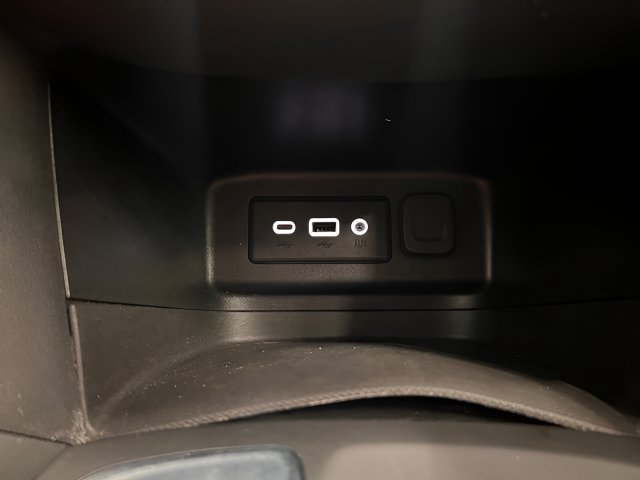 2023 Chevrolet Equinox LT - Photo 21