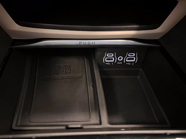 Used 2022 Gray Chrysler Limited image 36
