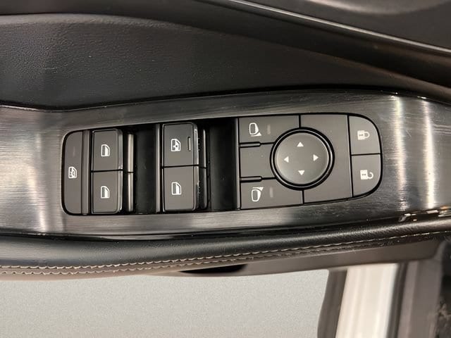 2026 Nissan Rogue SV - Photo 11