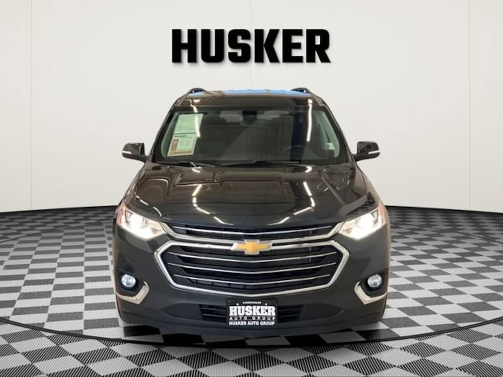 Used 2021 Chevrolet Traverse LT Cloth SUV