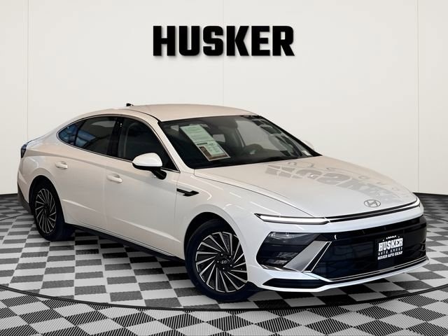 2025 Hyundai Sonata Hybrid