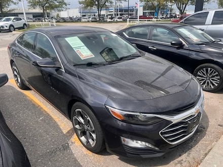 2023 Chevrolet Malibu LT Car