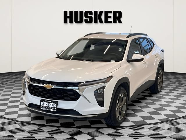 2025 Chevrolet Trax LT - Photo 4