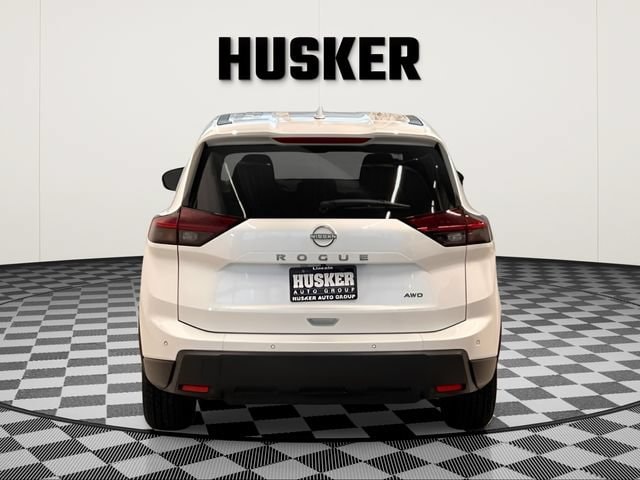 2026 Nissan Rogue SV - Photo 7