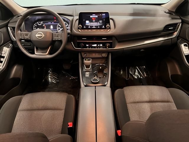 2026 Nissan Rogue SV - Photo 14